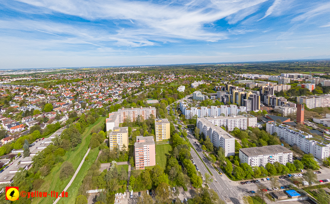 04.05.2023 - Luftbilder vom Marx-Zentrum uns seiner Umgebung in Neuperlach